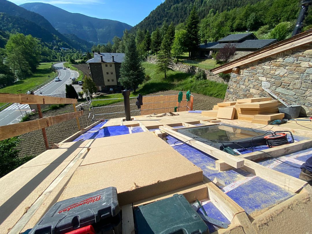 Panells de fibres de fusta - Coberta.jpg